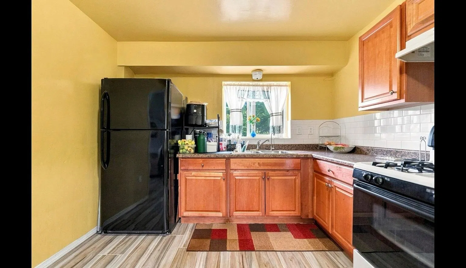 Charming 2BR House in Banning — Photo 2
