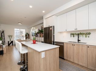 19975 76th Ave #108, Langley, BC V2Y 3V2