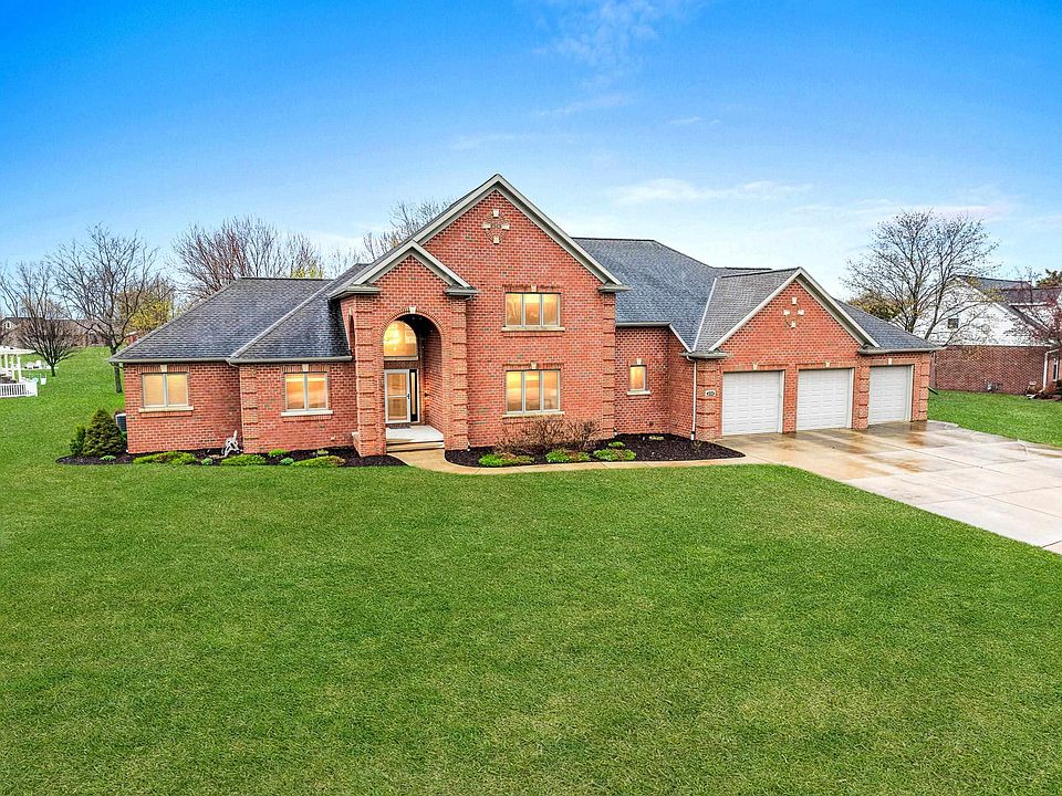 1st image of 230 Oak Brook Dr
