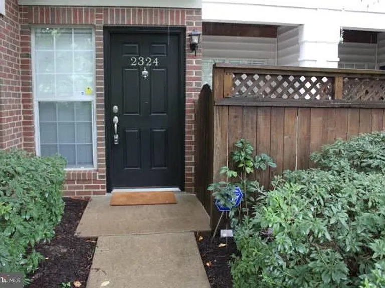 2324 Henshaw Pl #3 — Photo 2