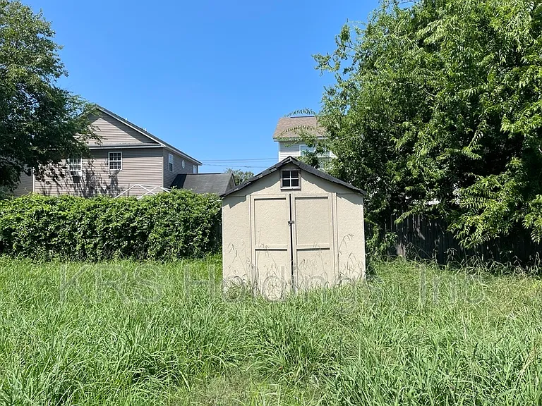 1333 Reservoir Ave — Photo 31