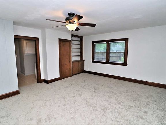 4th image of 2315 Hecker Ave