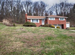 373 Altermoor Dr, Natrona Heights, PA 15065