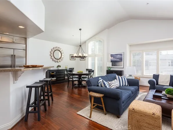 401 Seaward Rd APT 16, Corona Del Mar, CA 92625