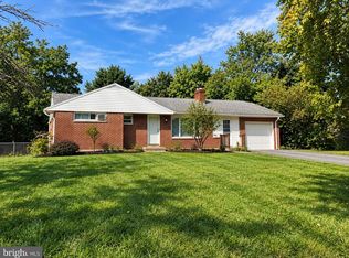 1184 Fairmont Dr, Harrisburg, PA 17112