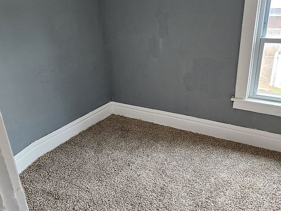 4th image of 393 Ideal St #2