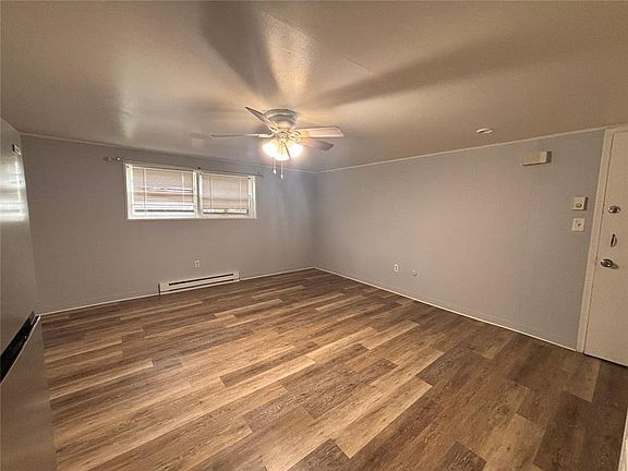 4th image of 1906 Livingston St APT D