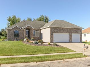 1148 Ashley Ln SW, Rochester, MN 55902