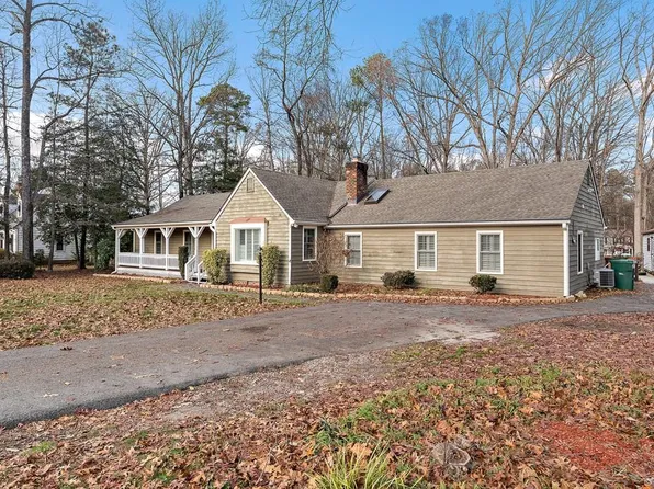 8256 New Ashcake Rd, Mechanicsville, VA 23116