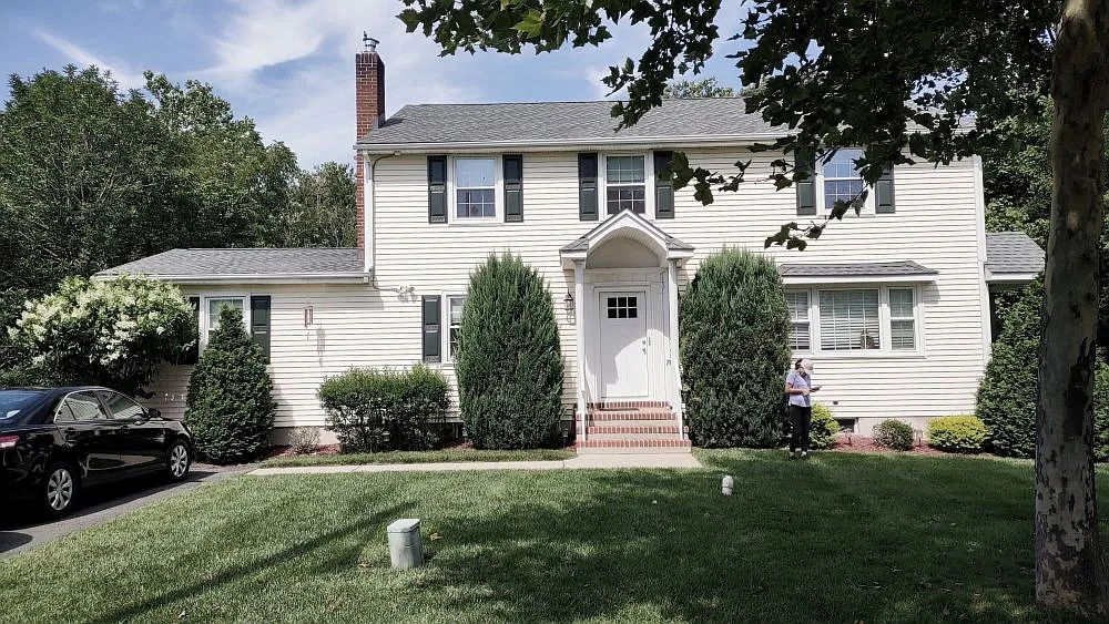 3 bed, 1350 sqft, $2,700 — Photo 1