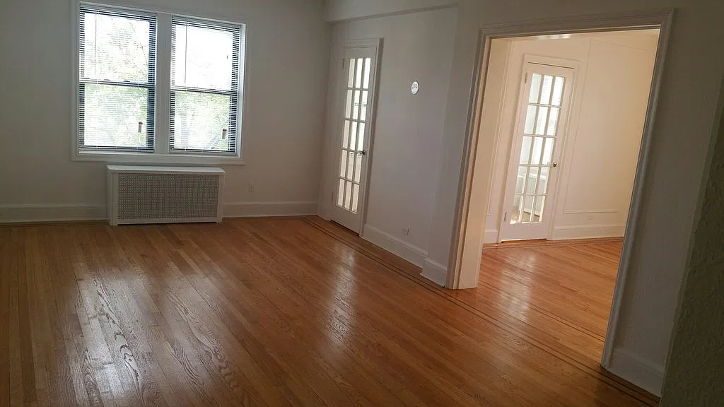 3 bed, 2.5 bath, $5,200 — Photo 2