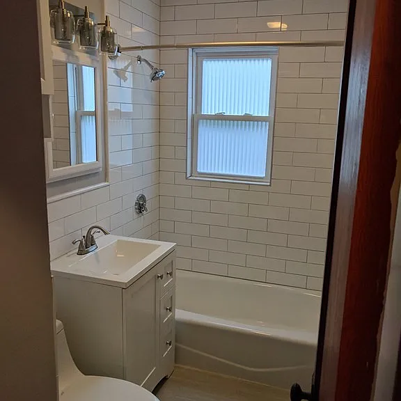 77 Ardale St #1 — Photo 10