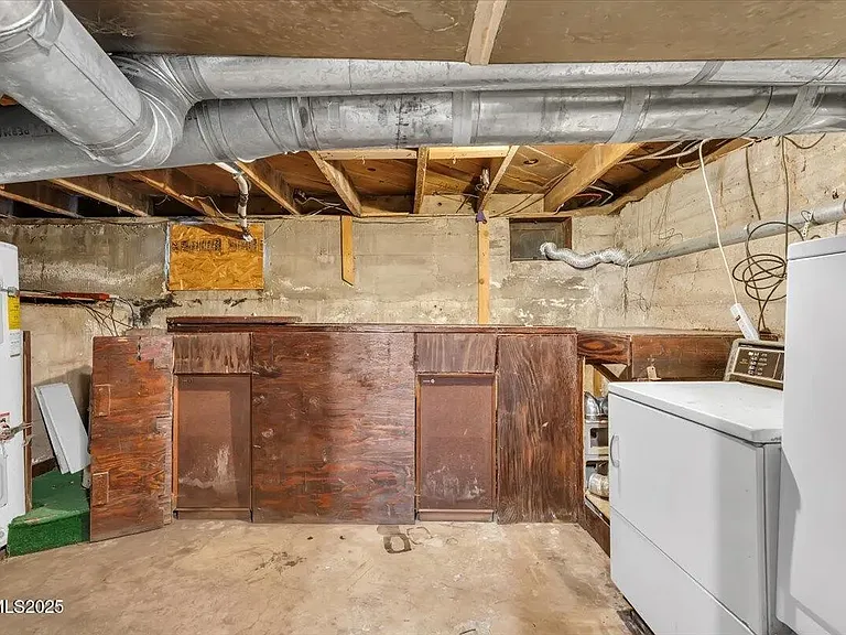 1145 Seminary Ave — Photo 26