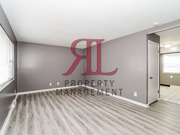 5th image of 1422 Weldon Ave