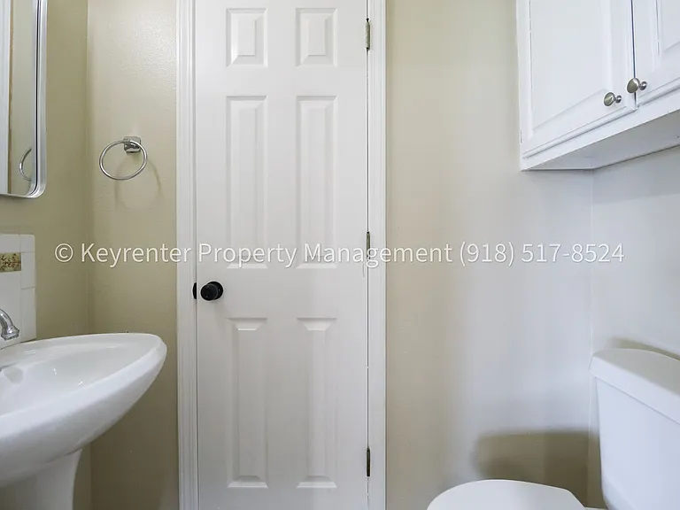 806 W 118th St S — Photo 18