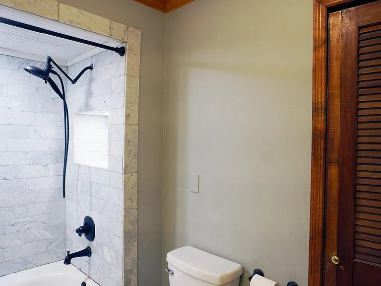219 Merrylog Ln — Photo 23