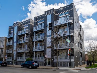 3559 W Montrose Ave #4E, Chicago, IL, 60618
