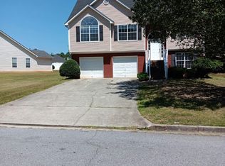 5428 Peachtree Landing Dr, Ellenwood, GA 30294