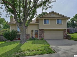 5623 N 129th St, Omaha, NE 68164