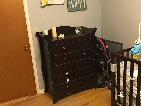 2nd bedroom upstairs 