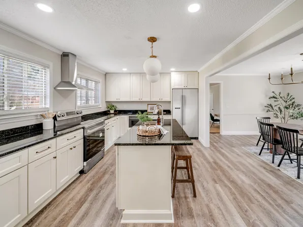 813 Kay Cir, Chattanooga, TN 37421