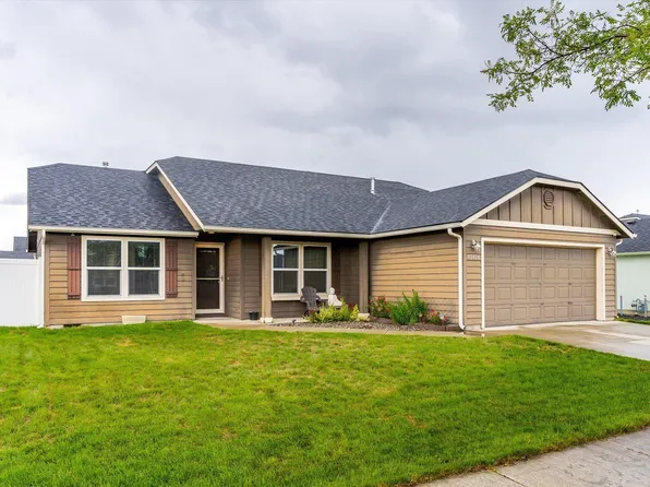 12428 W Pacific Ct, Airway Heights, WA 99001