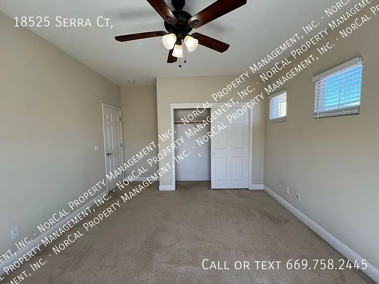 18525 Serra Ct — Photo 27