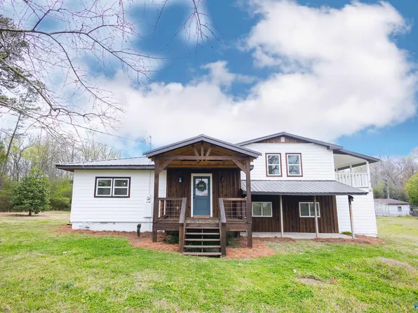 4160 McLain St N, Hokes Bluff, AL 35903