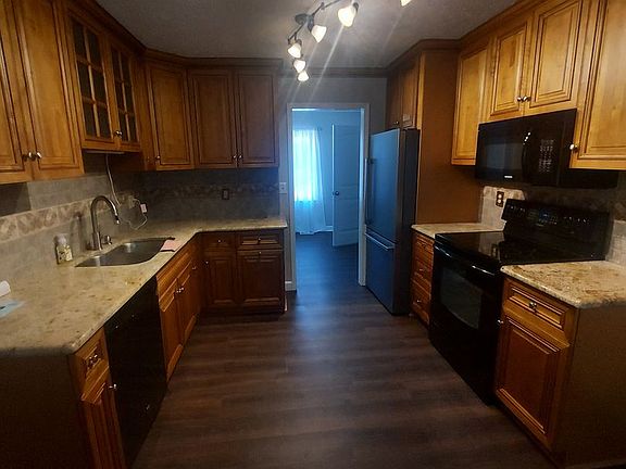 3rd image of 116 Ham Rd