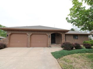 503 Seitz Dr, Salina, KS 67401