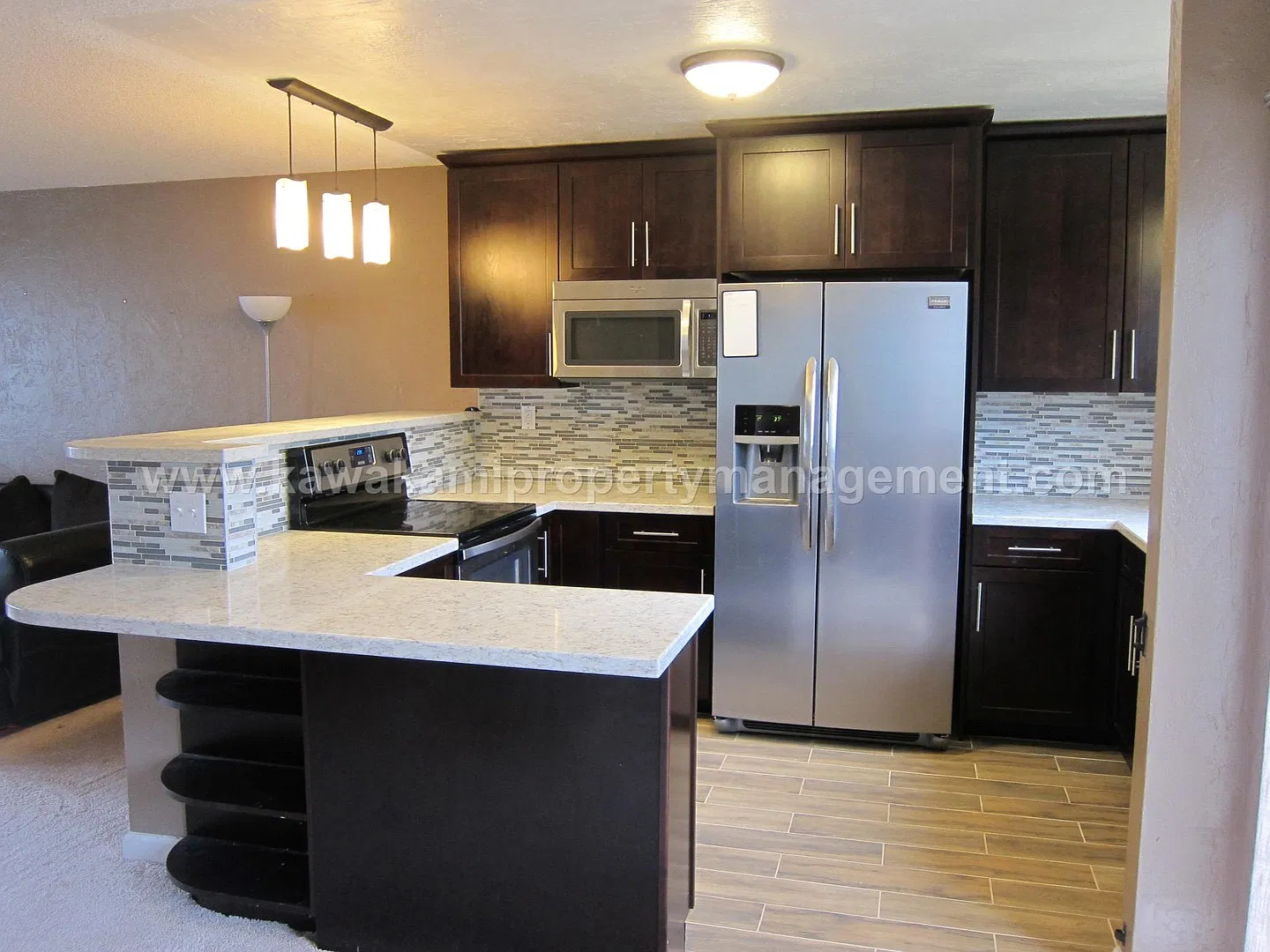 Tropicana Village 3-Bedroom/2.5-Bathroom Townhome — Photo 1