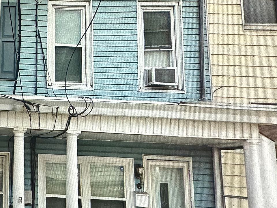 1st image of 6 E Pine St