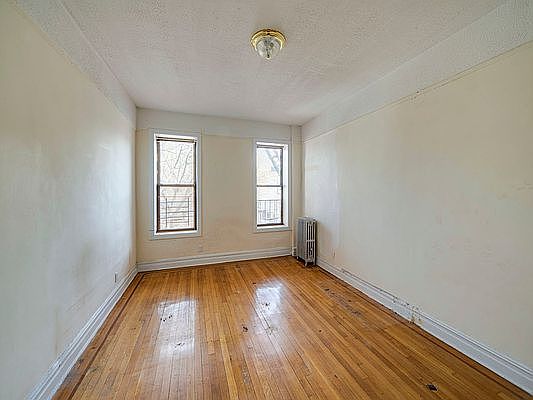 2nd image of 86-02 Park Ln S #3B3