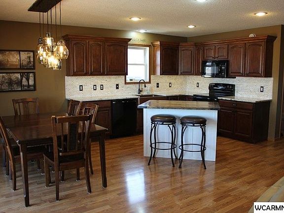 2nd image of 405 Aspenwood Dr