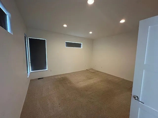 2437 S Williams St — Photo 11