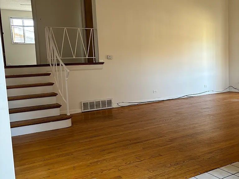 10923 Windsor Dr — Photo 6