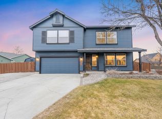 2927 NW 17th St, Redmond, OR 97756