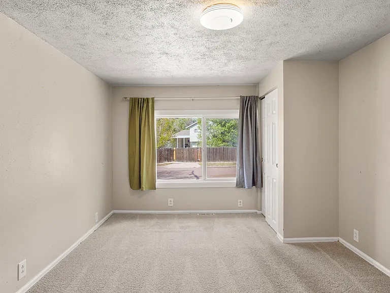 2915 Monica Dr W — Photo 12