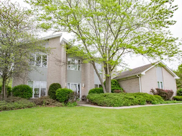 812 Andover Ct, Prospect Heights, IL 60070