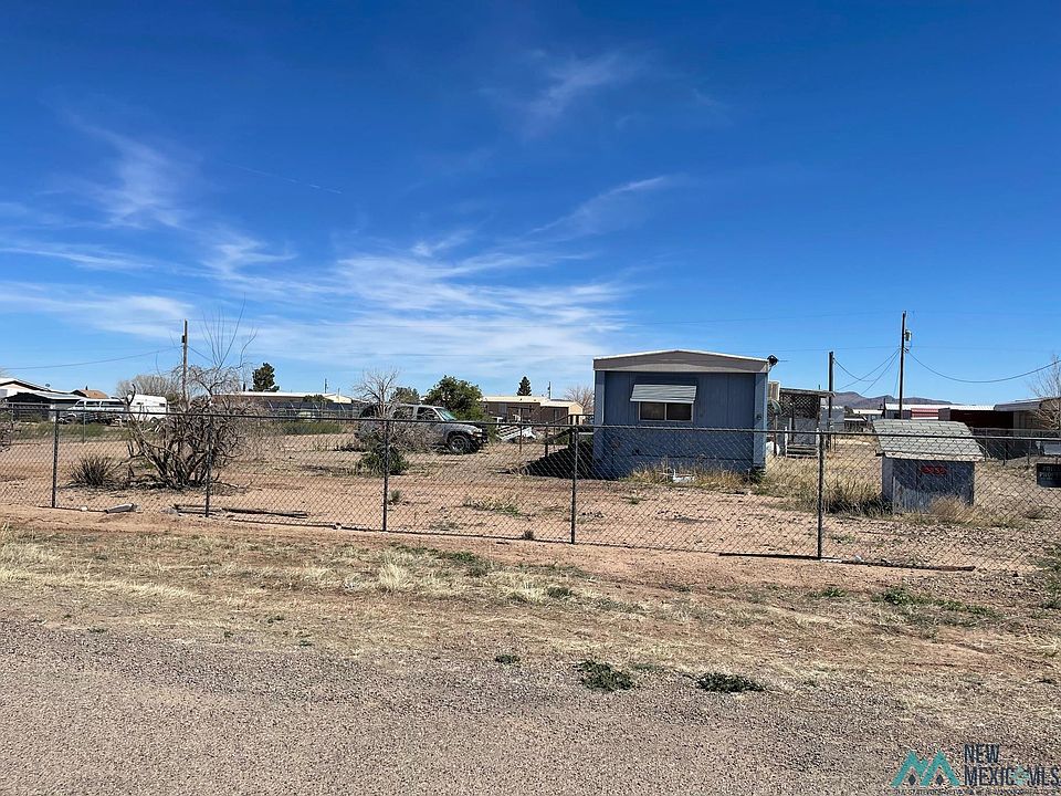 2nd image of 5855 Norte Rd SE