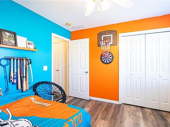 4th image of 1008 E Pearl Ct