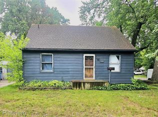 24451 Stanford St, Dearborn Heights, MI 48125