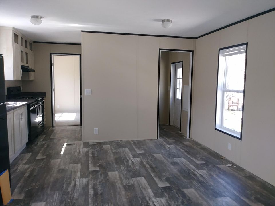 2nd image of 4903 Brooks Dr