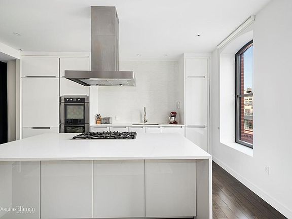 3rd image of 250 West St APT 8G