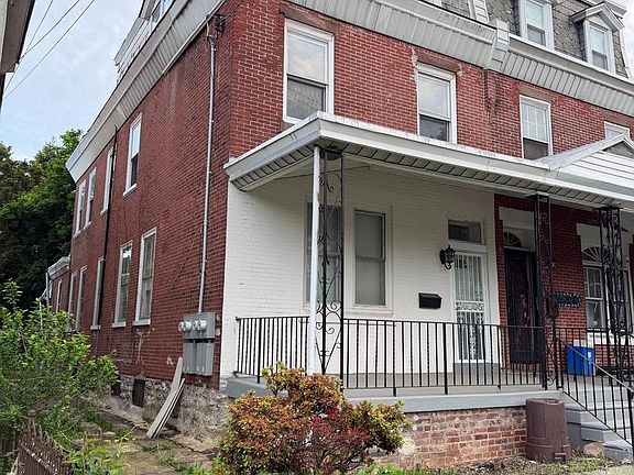 2nd image of 110 E Tabor Rd