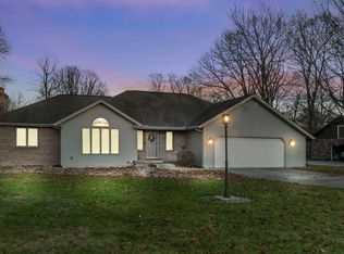 1878 S Lynnwood Dr E, Warsaw, IN
