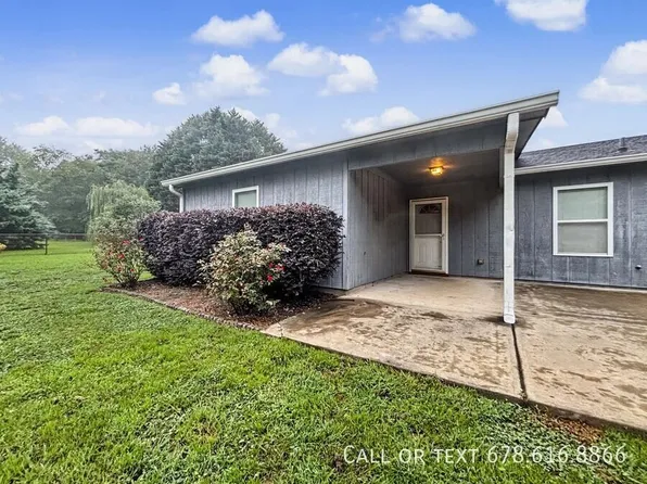 560 Lee Byrd Rd #B, Loganville, GA 30052