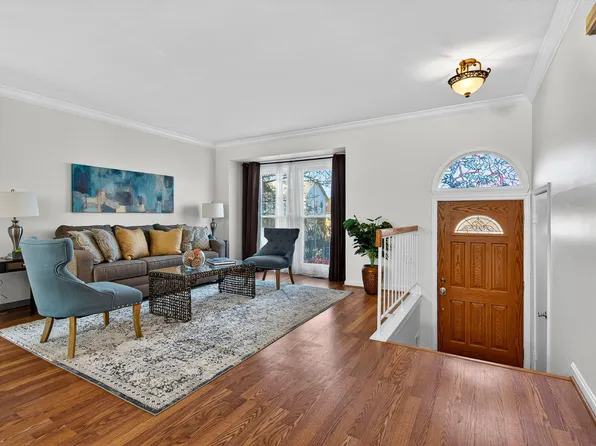 41 Scarlet Sage Ct, Burtonsville, MD 20866