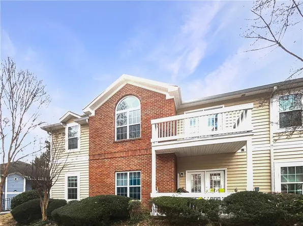 1394 Orchard Park Dr, Stone Mountain, GA 30083