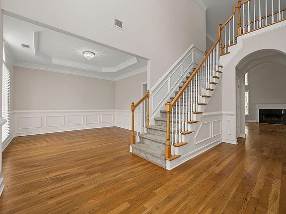 2nd image of 1943 Regency Cove Ct